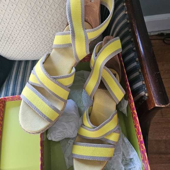 Tory Burch Bridee Espadrille | Color: Yellow/Tan | Size: 8 - Picture 5 of 5